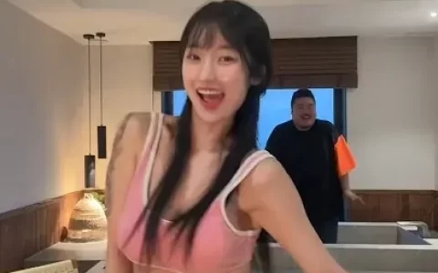 ins颜值健身博主idolnation_图片，小身材大能量的女生