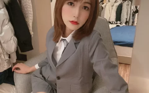 推特ts李智贤12v 我把青春耗在暗恋里却不能和你在一起