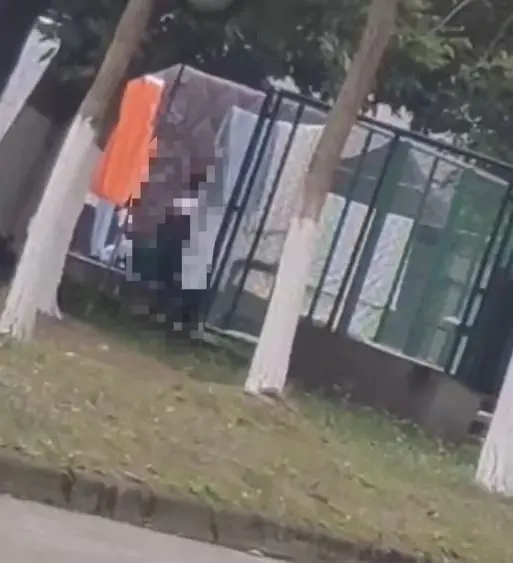 四川交通职业技术学院操场上一男一女视频什么瓜，事件始末来龙去脉完整版