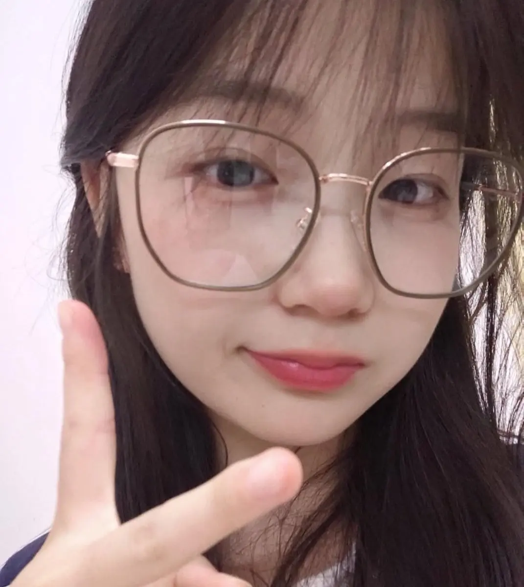 推特女网红奇迹manman，长相青涩疑似女高中生