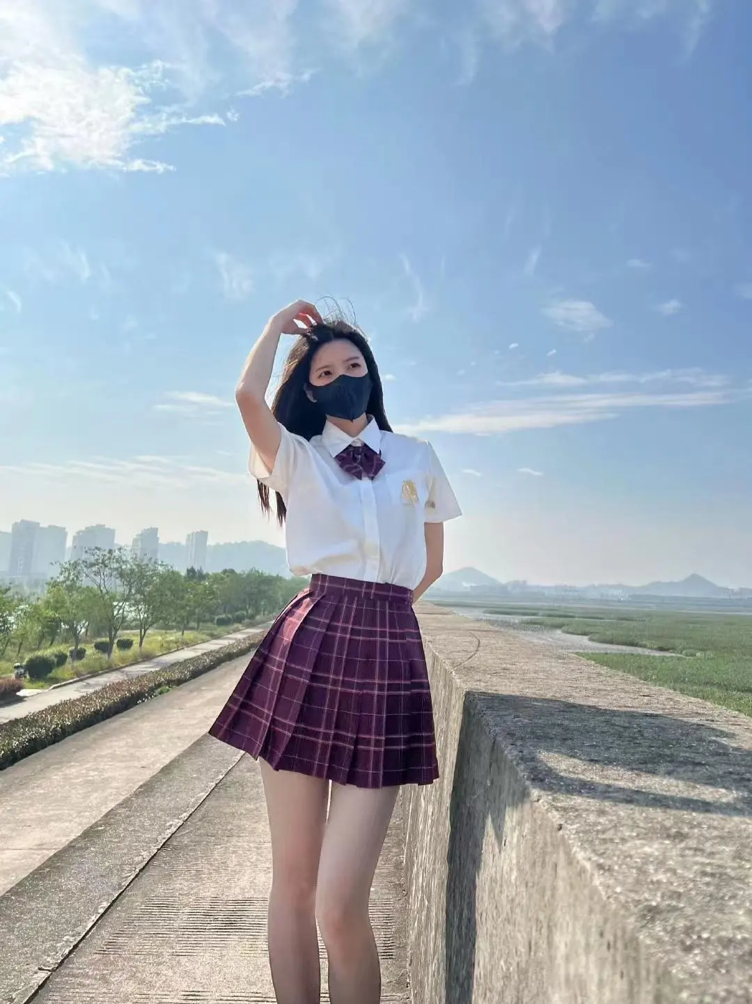 小粉圈刘雅萌，抖音327万粉丝博主长腿很难不爱！