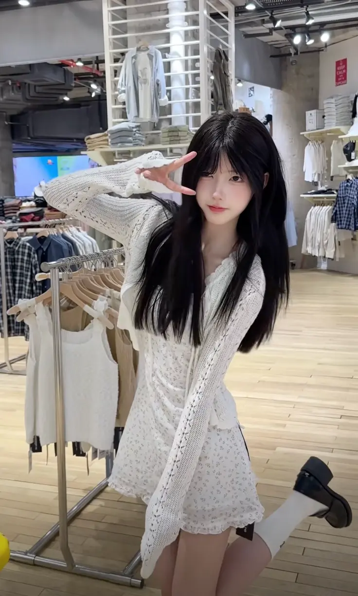 抖音网红一只香（董香）微密圈空间最新照片，铁粉免费观看