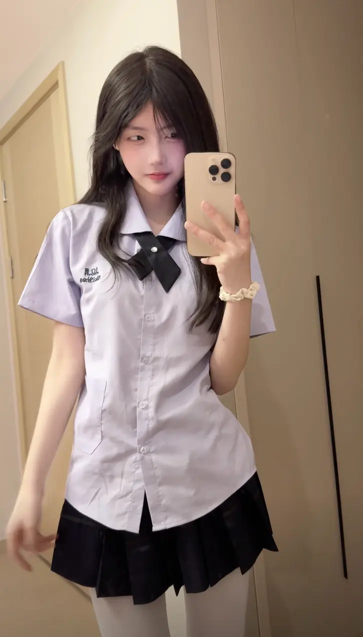 抖音网红一只香（董香）微密圈空间最新照片，铁粉免费观看