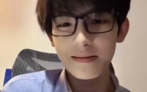 35万男网红塌房！约会20多位女粉丝 聊天记录曝光